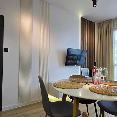 Cozy With Balcony On The Black Sea- Part Of The Family 'vicki * Varna