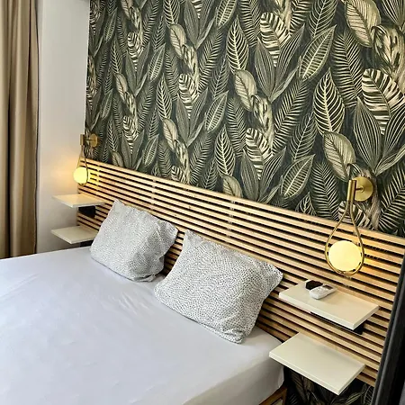 Apartment Cozy With Balcony On The Black Sea- Part Of The Family 'vicki Varna