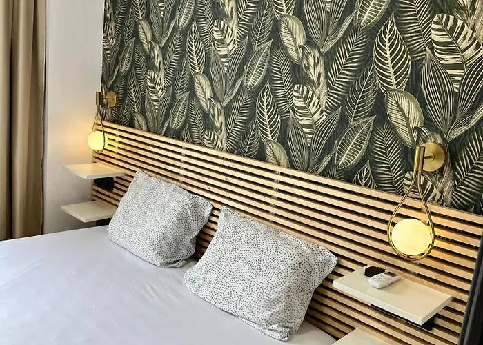 Apartament Cozy With Balcony On The Black Sea- Part Of The Family 'vicki Warna